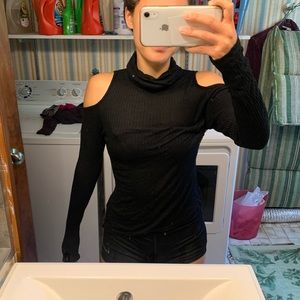 Emma And Sam NWOT Black Long Sleeve Turtleneck S